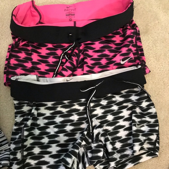 Nike Sport Short - Picture 2 of 3